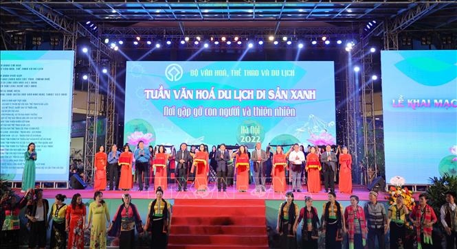 Exhibition honours Vietnam’s cultural, natural heritage values