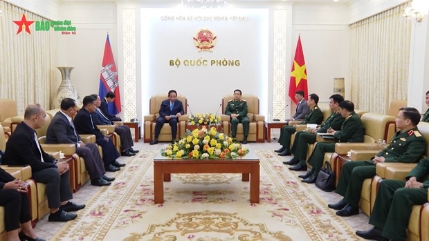 Defence Minister hosts senior official of Cambodian Interior Ministry