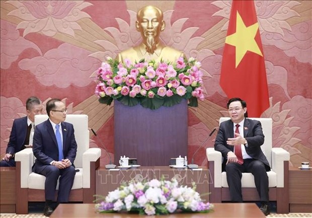 Top Vietnamese legislator hosts outgoing Cambodian Ambassador