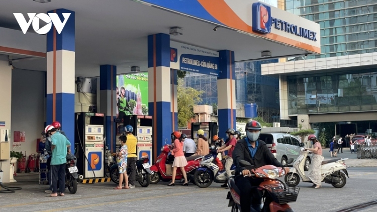 Petrol prices continue to fall in latest review
