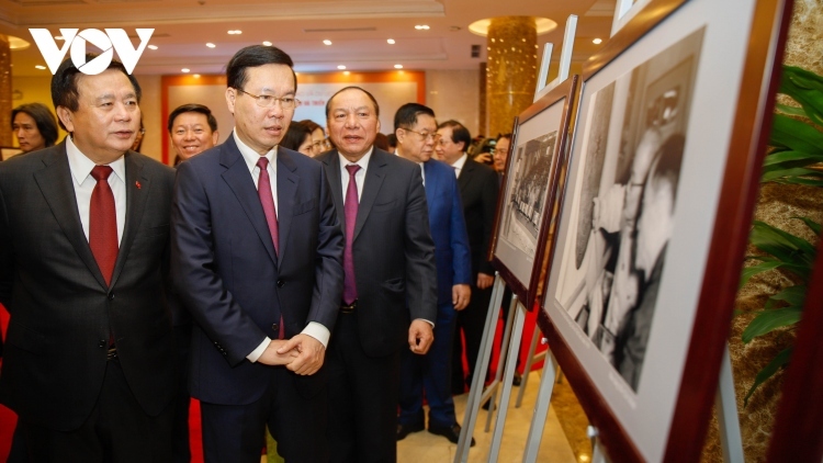 Photo exhibition marks 80 years of Party's first platform on culture