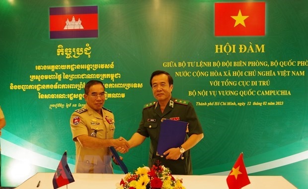 Vietnam, Cambodia strengthen collaboration in border protection, management