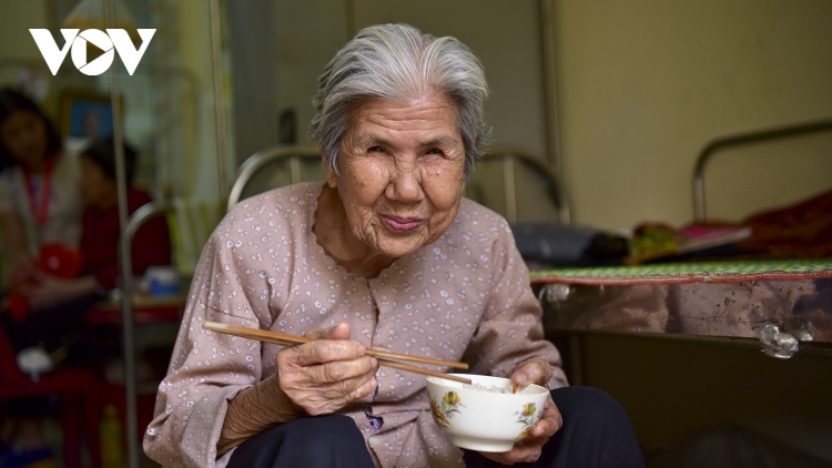 A special day for the elderly at Hanoi care centre