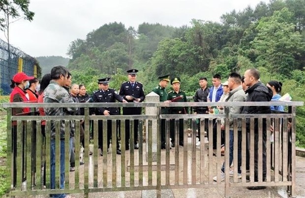 Vietnam, China raise public awareness of laws in border areas