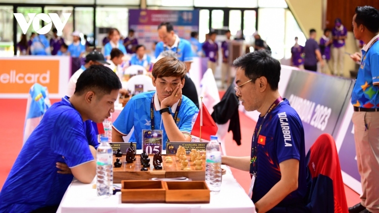 Vietnamese players begin Ouk Chaktrang competition at SEA Games 32