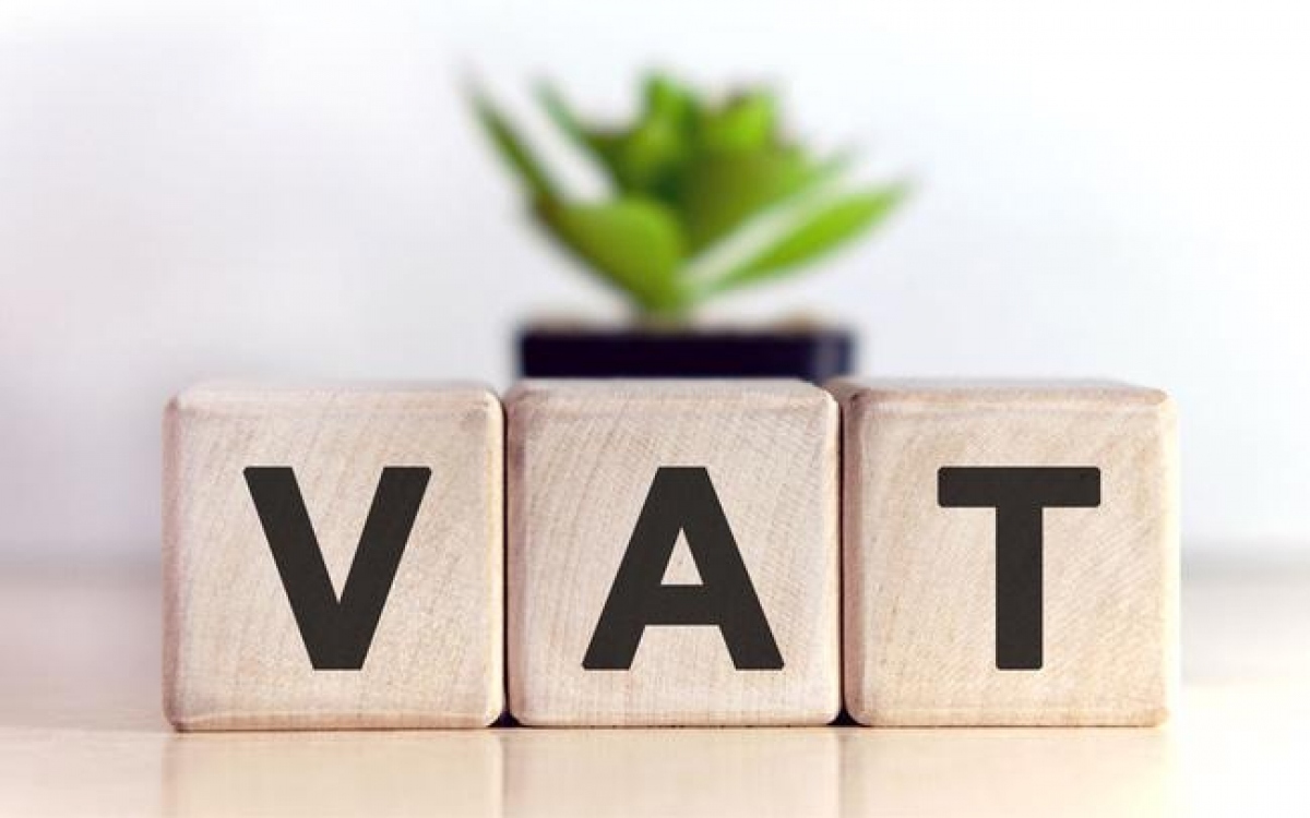 VAT to be slashed from 10% to 8%