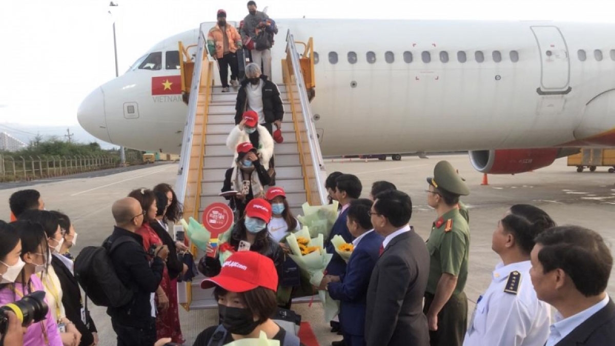 Three flights brings Chinese tourists to Khanh Hoa in one day
