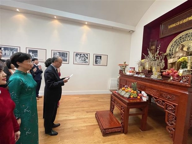 Embassy in France marks Hung Kings Commemoration Day