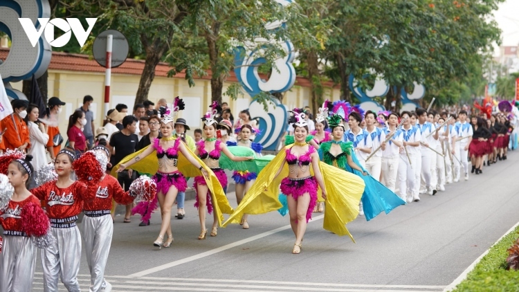 Street festival kick-starts Dong Hoi culture and tourism week 2023