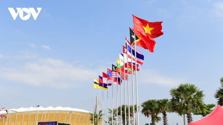Flag-raising ceremony of Vietnamese sports delegation at SEA Games 32