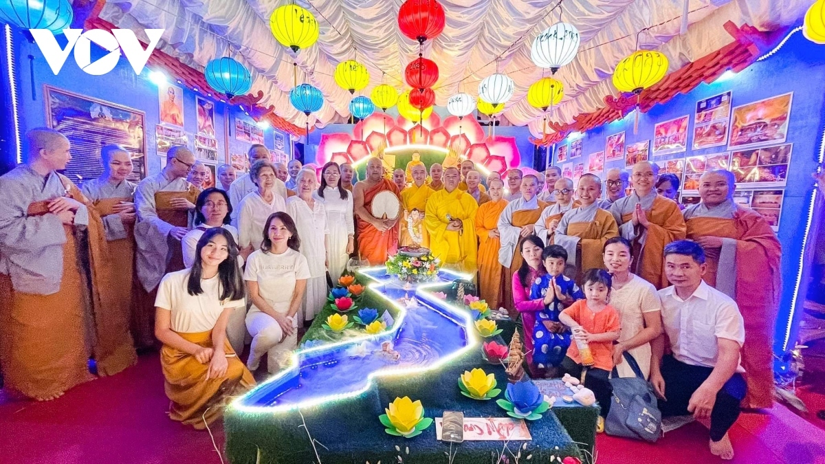 Vietnam attends National Vesak Festival in Sri Lanka
