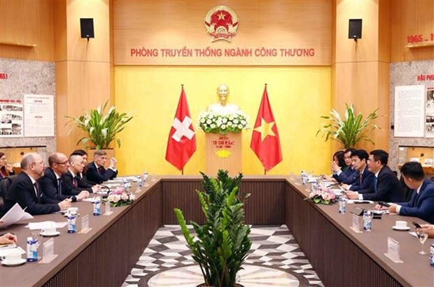 Vietnam, Switzerland to further boost economic, trade, investment ties