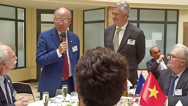 French firms keen to boost maritime economic cooperation with Vietnam