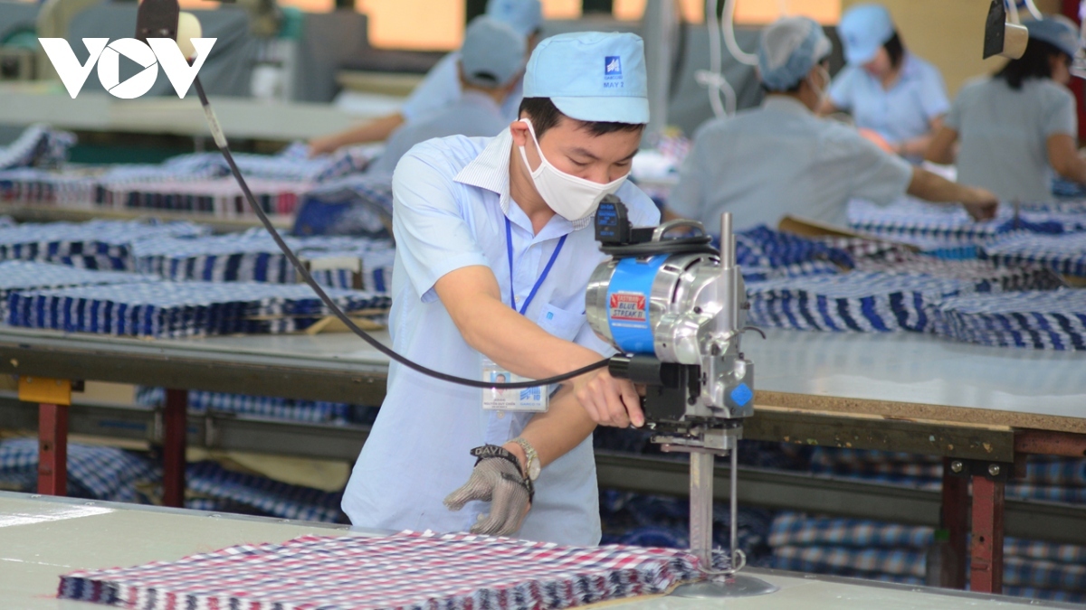 Seminar seeks solutions to green transition in garment making