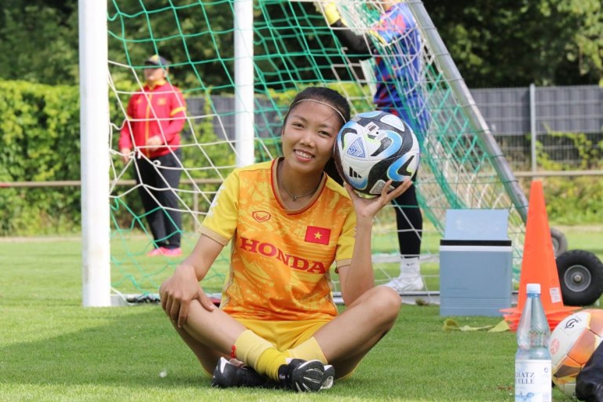 AFC honours two Vietnamese footballers ahead of Women’s World Cup campaign