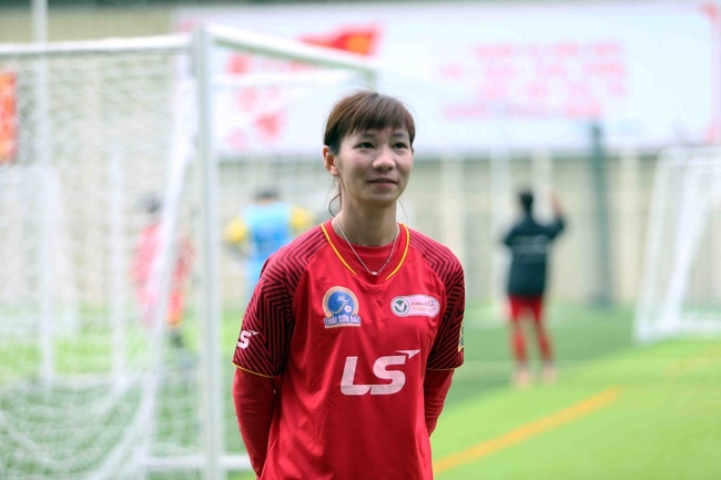 Foreign club keeps tabs on local female footballer