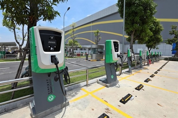 Vietnam to take bold move to promote EV industry, green transition