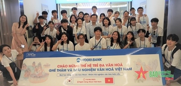 RoK youth learn about Vietnamese culture