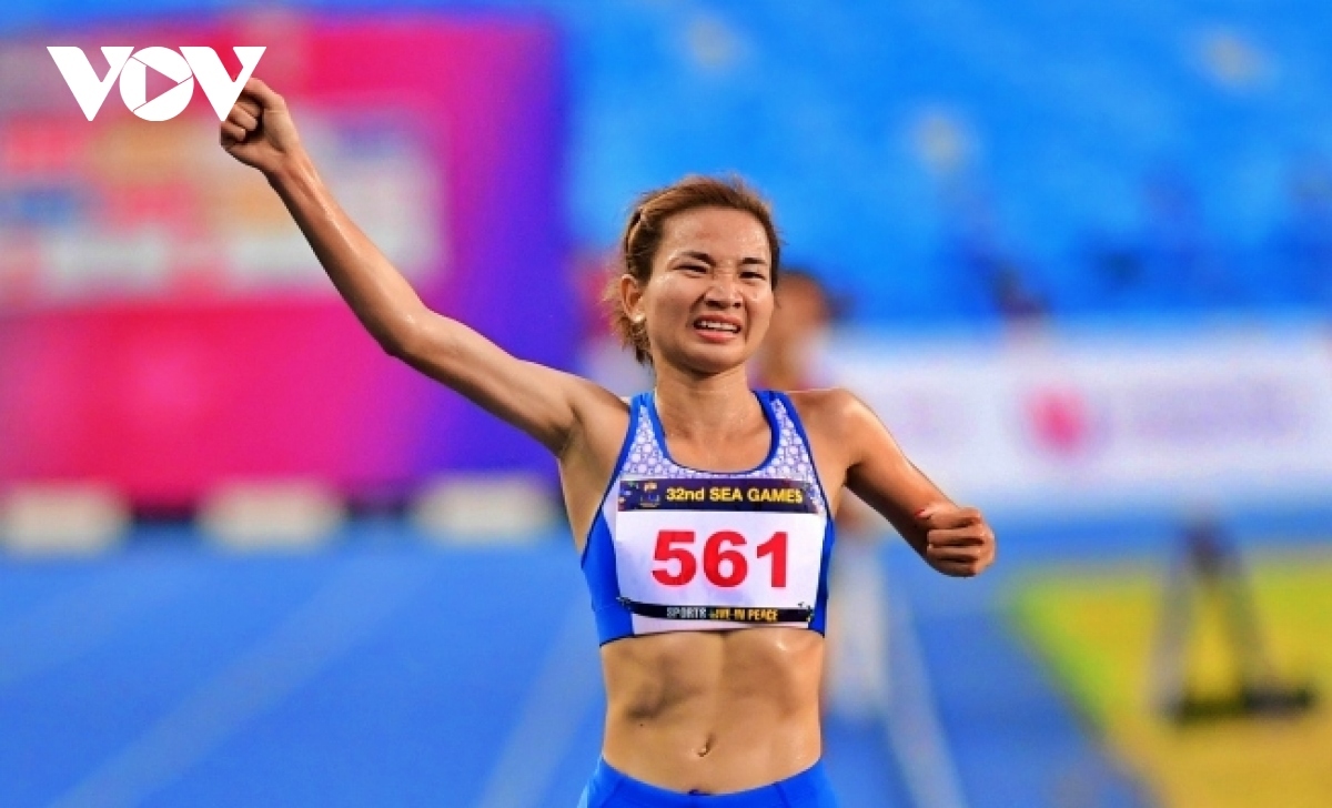 Oanh arrives in Hungary for 2023 World Athletics Championships