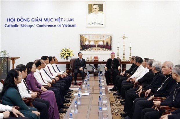 President pays first visit to Catholic Bishops' Conference of Vietnam