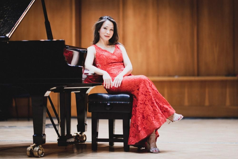 American-Vietnamese pianist wins Global Music Awards