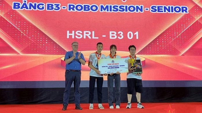 Winners of World Robot Olympiad in Vietnam revealed