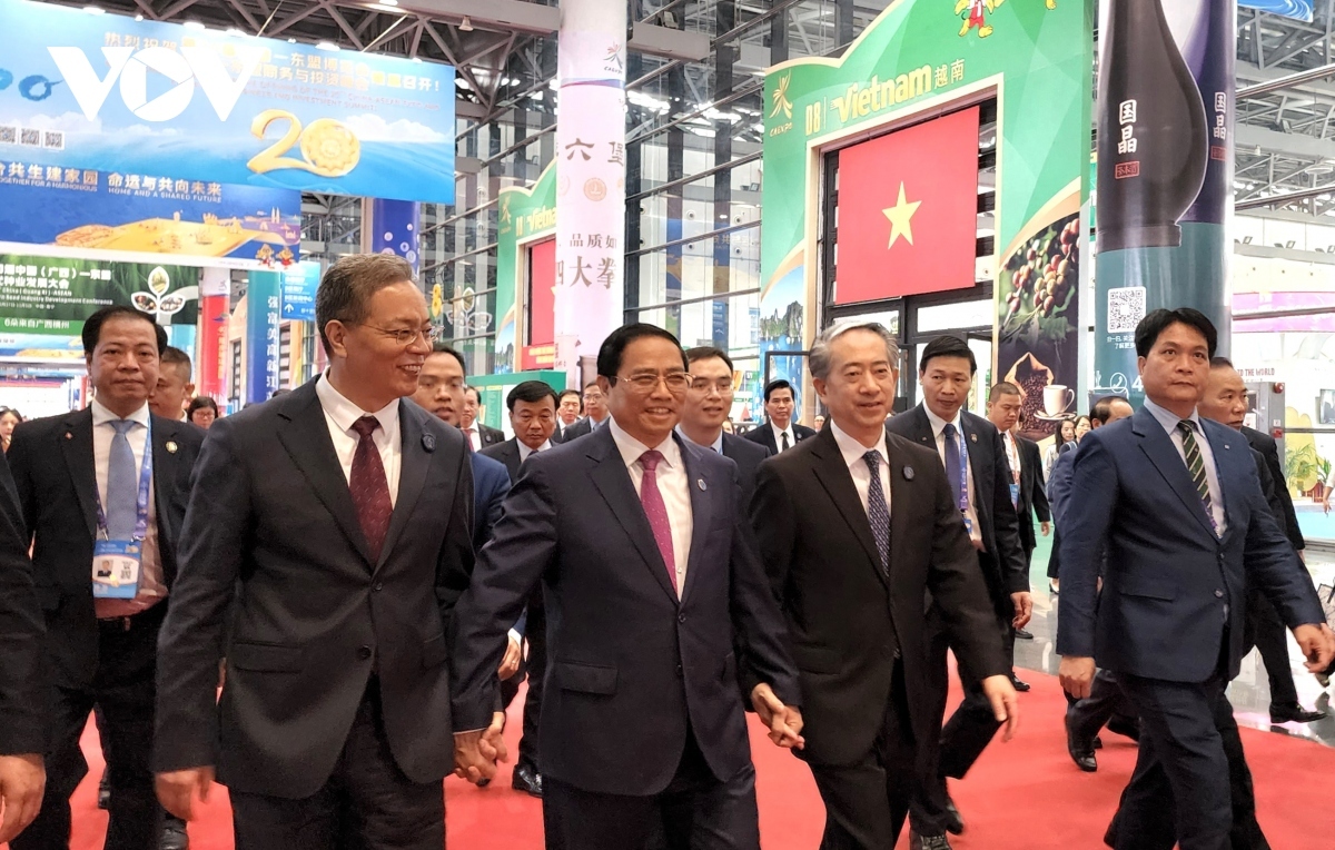 PM Chinh hails China’s important contributions to regional cooperation and prosperity