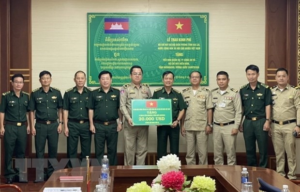 Vietnamese, Cambodian border guards forces coordinate in border management