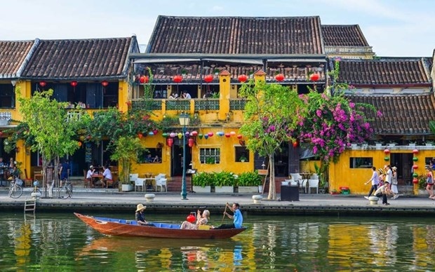 Australian site calls Vietnam “land of beauty, welcome surprises”