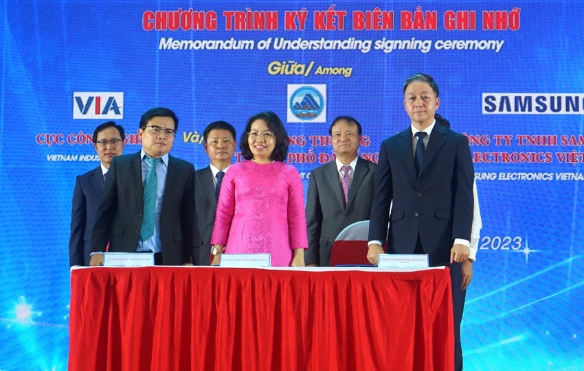 Samsung to develop smart factory project in Da Nang