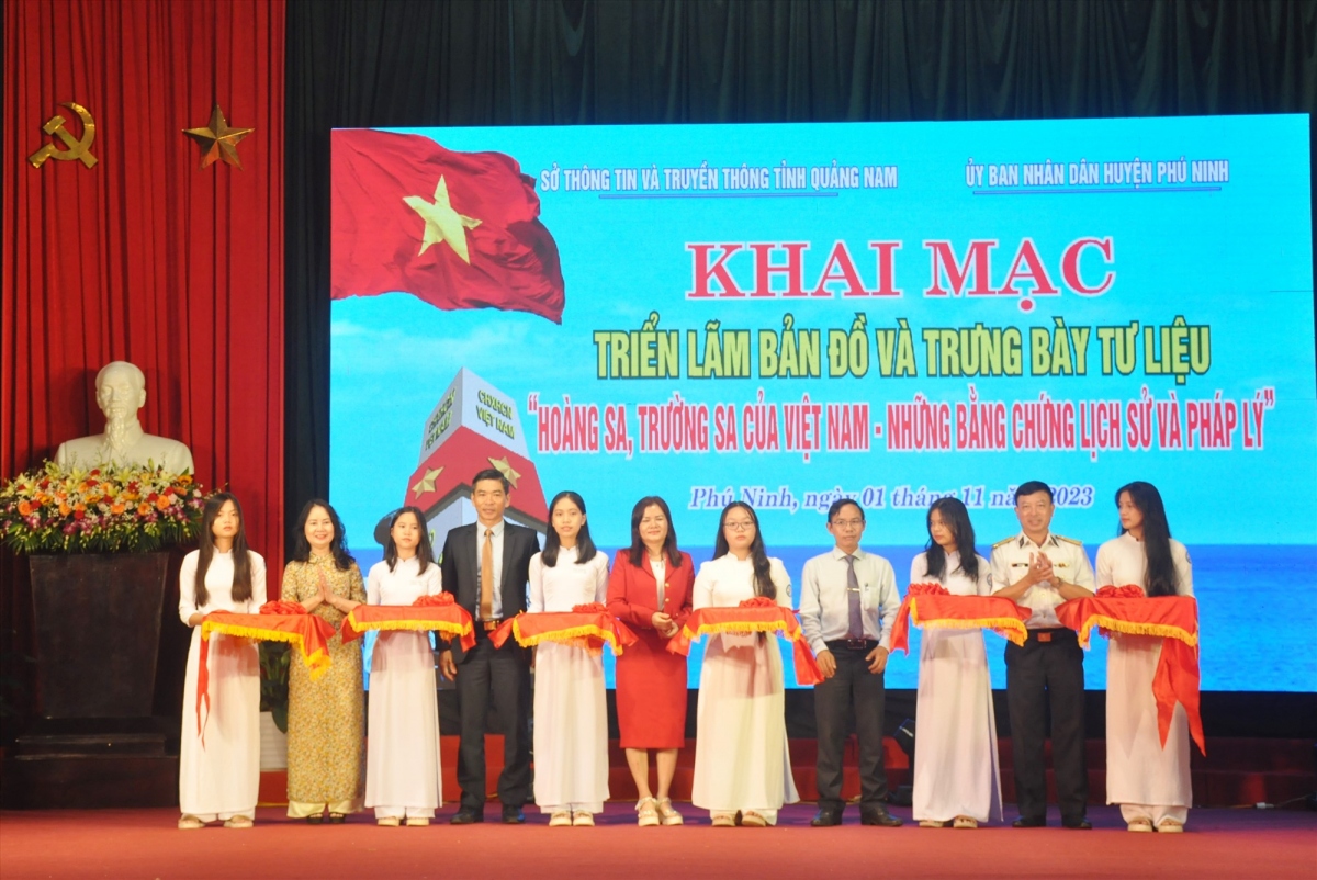 Exhibition asserts Vietnamese sovereignty over Paracel, Spratly islands