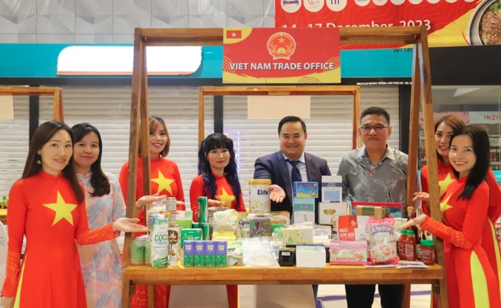 Vietnamese food, beverage products impress visitors at expo in Malaysia