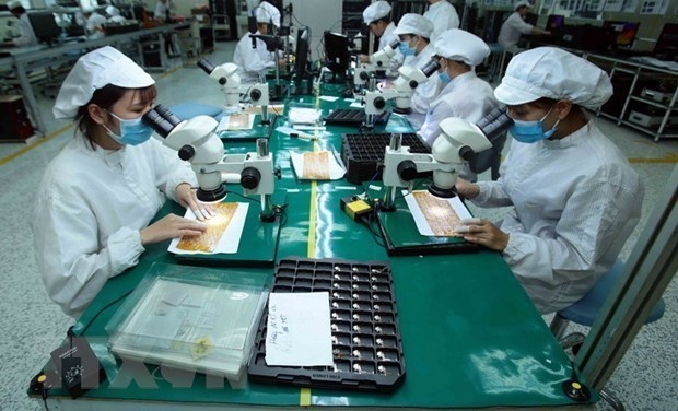 Enhancing competitiveness vital for Vietnam to climb up global value chain