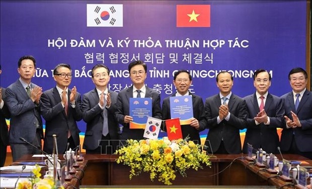Bac Giang, RoK’s Chungcheongnam province sign cooperation agreement