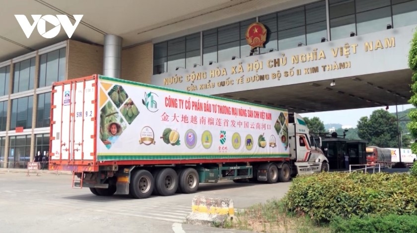 Exports of agricultural products to China via Lao Cai border gate thrive