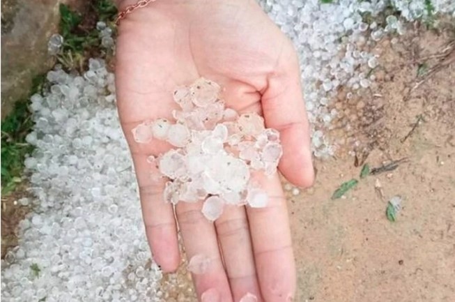 Hailstones hit northern Vietnam