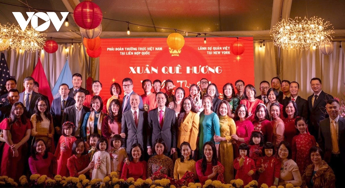 Tet celebrations held for Vietnamese expats in US, Romania, and Slovakia