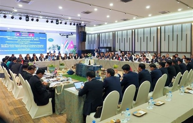 Vietnamese, Lao, Thai localities promote comprehensive cooperation mechanism