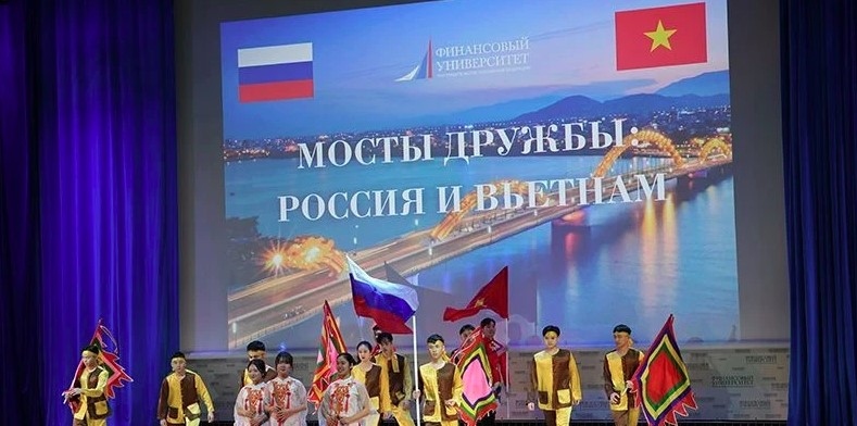 Russia-Vietnam friendship bridge tightens students’ solidarity