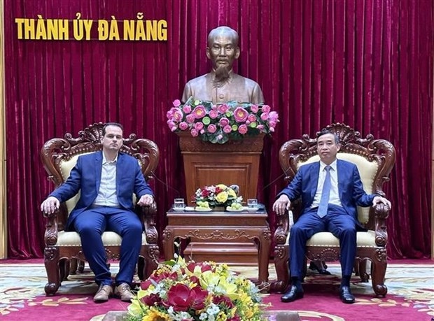 Da Nang vows support for French investors, tourists