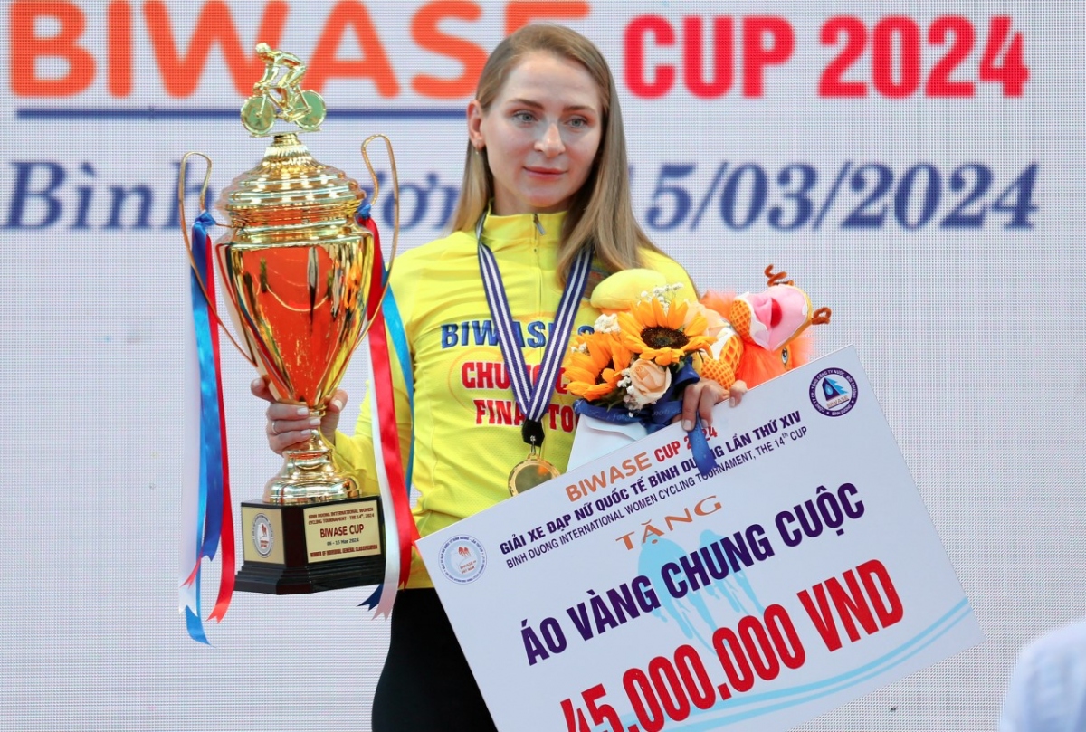 Russian female cyclist wins Biwase Cup 2024