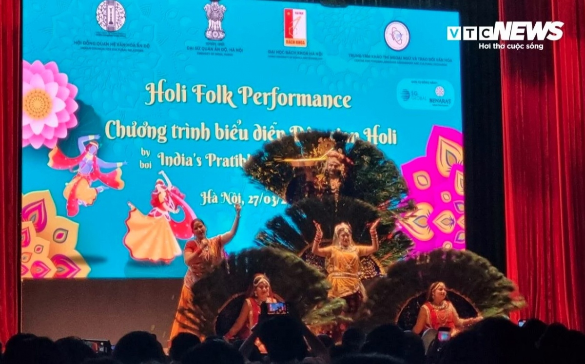 Indian folk dance introduced in Hanoi