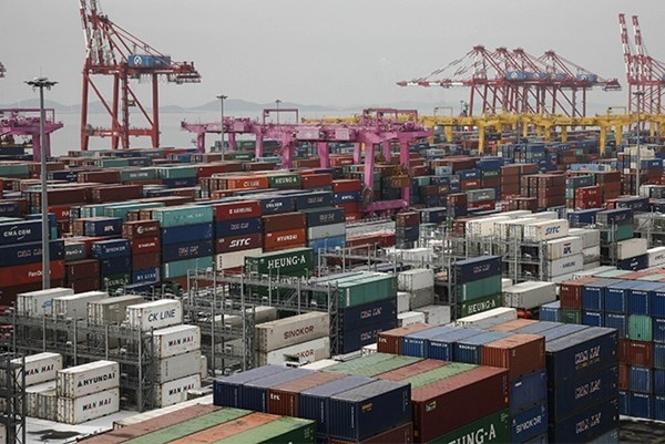 Weekly container service connects RoK port with Vietnam