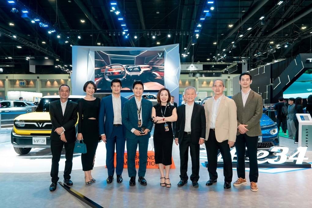 VinFast inks cooperation deals with 15 Thai agents at BIMS 2024