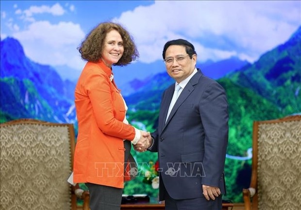 PM receives outgoing WB Country Director