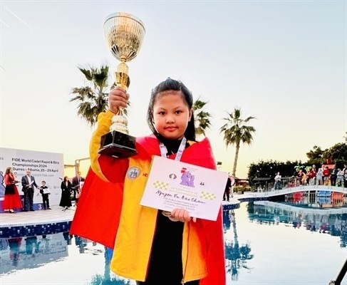 Chau champions at world of chess for cadet