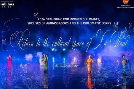 Get-together held for women diplomats, ambassadors’ spouses in Vietnam