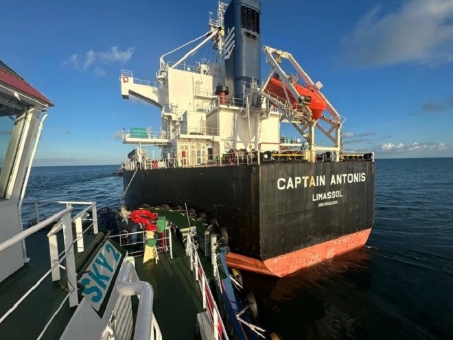 Cyprus-flagged ship Captain Antonis runs aground in Vung Tau