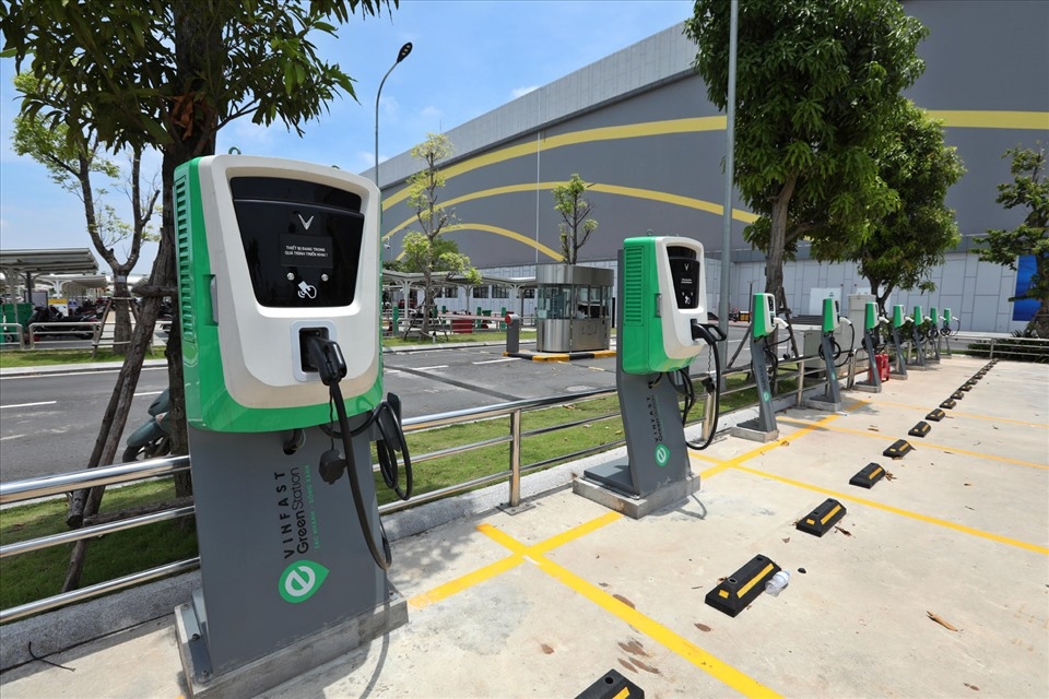 Plan for electric charging station systems in Ho Chi Minh City needed
