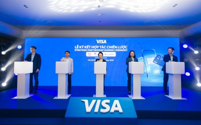 Visa partners with e-wallets in Vietnam